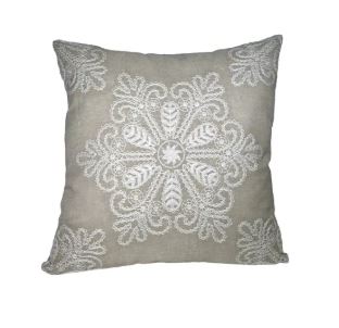 Подушка декоративная с вышивкой Снежинка 50*50 см