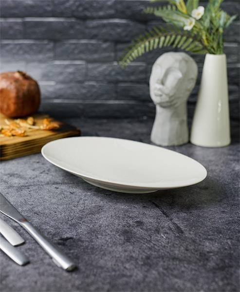 Блюдо 24 см ILLUSION